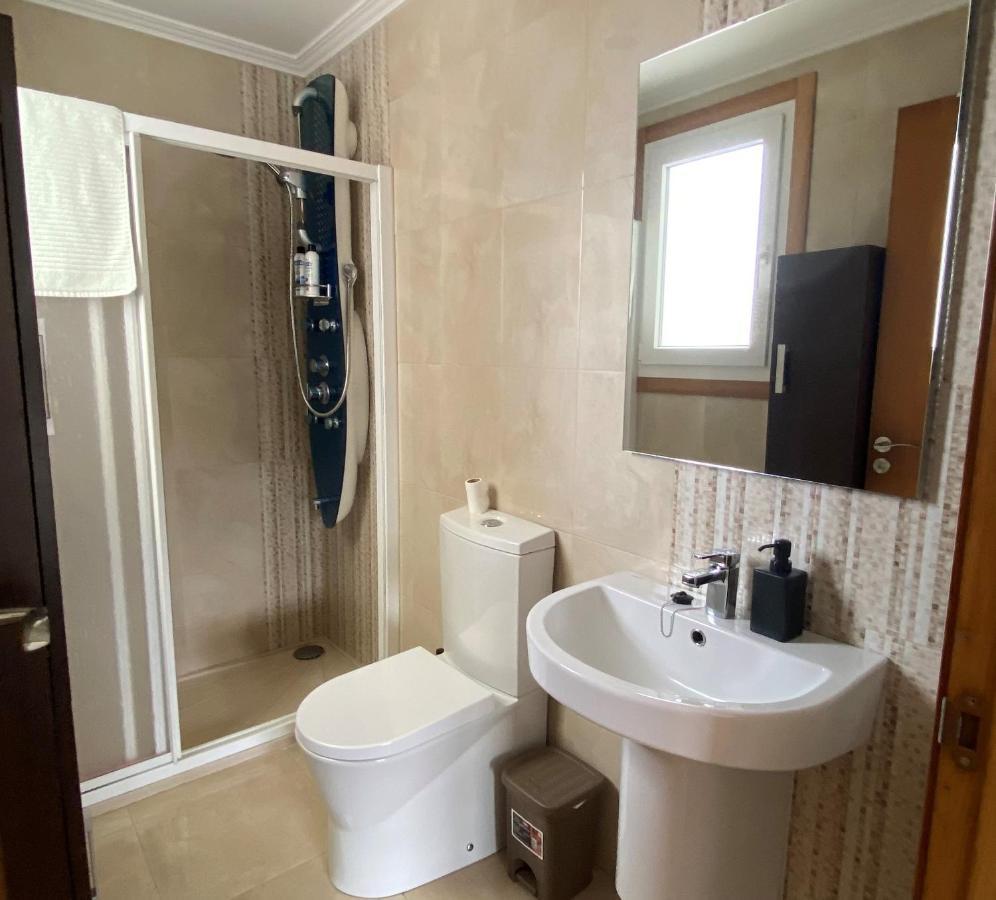 Ferienwohnung A Cuarta Ronda Melide Exterior foto
