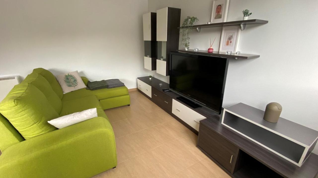 Ferienwohnung A Cuarta Ronda Melide Exterior foto